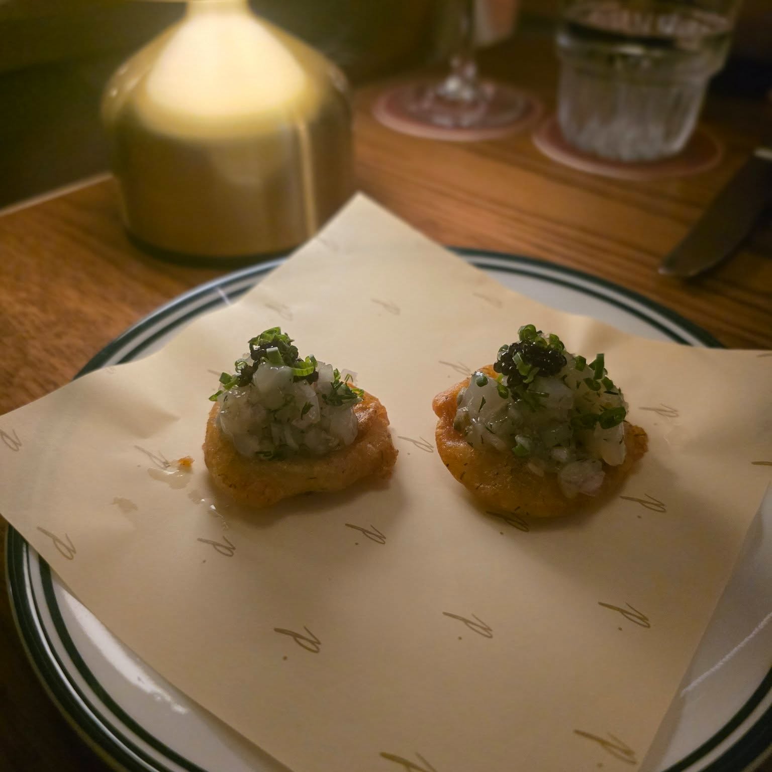 Scallop, potato scallop, Oscietra caviar, chives.