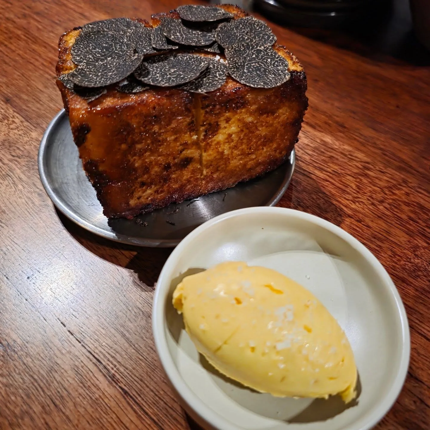 Salted honey bread, garlic butter
