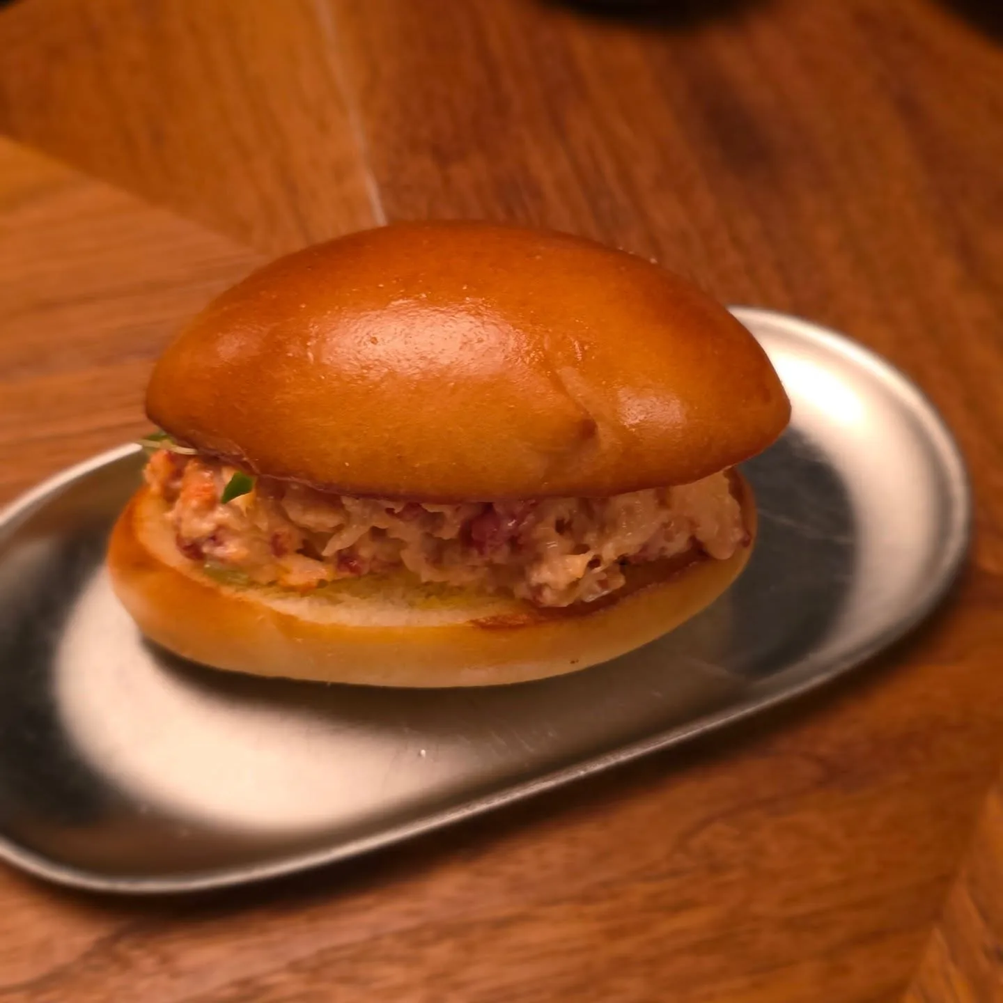 New England lobster roll