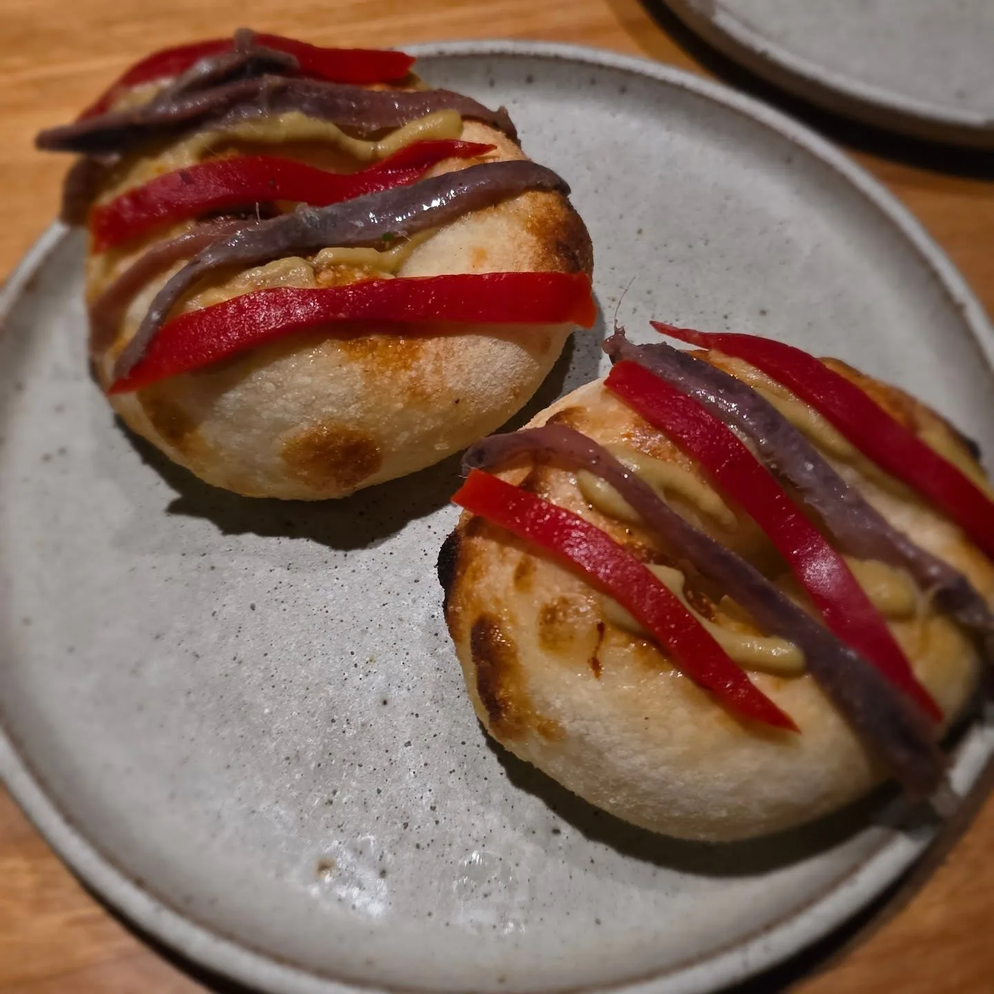 Flatbread gilda with olive, pepper and Olasagasti anchovy