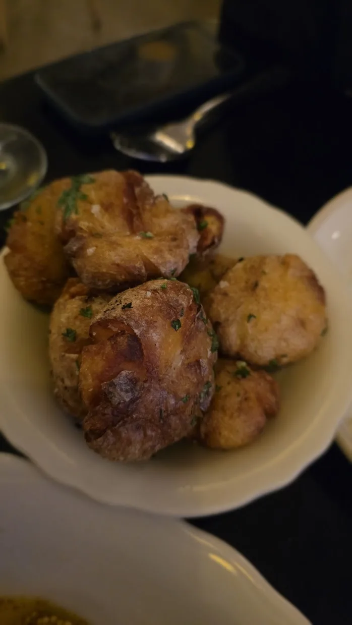 Roast potatoes, garlic, parsley
