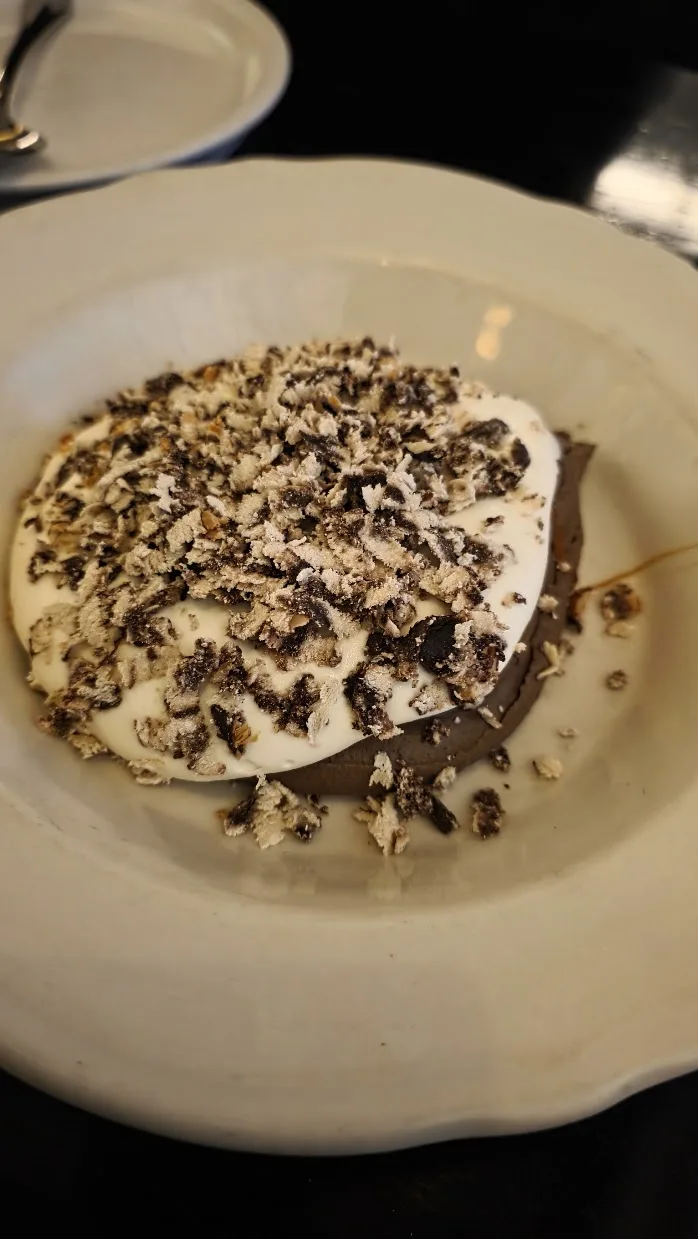 Chocolate dessert
