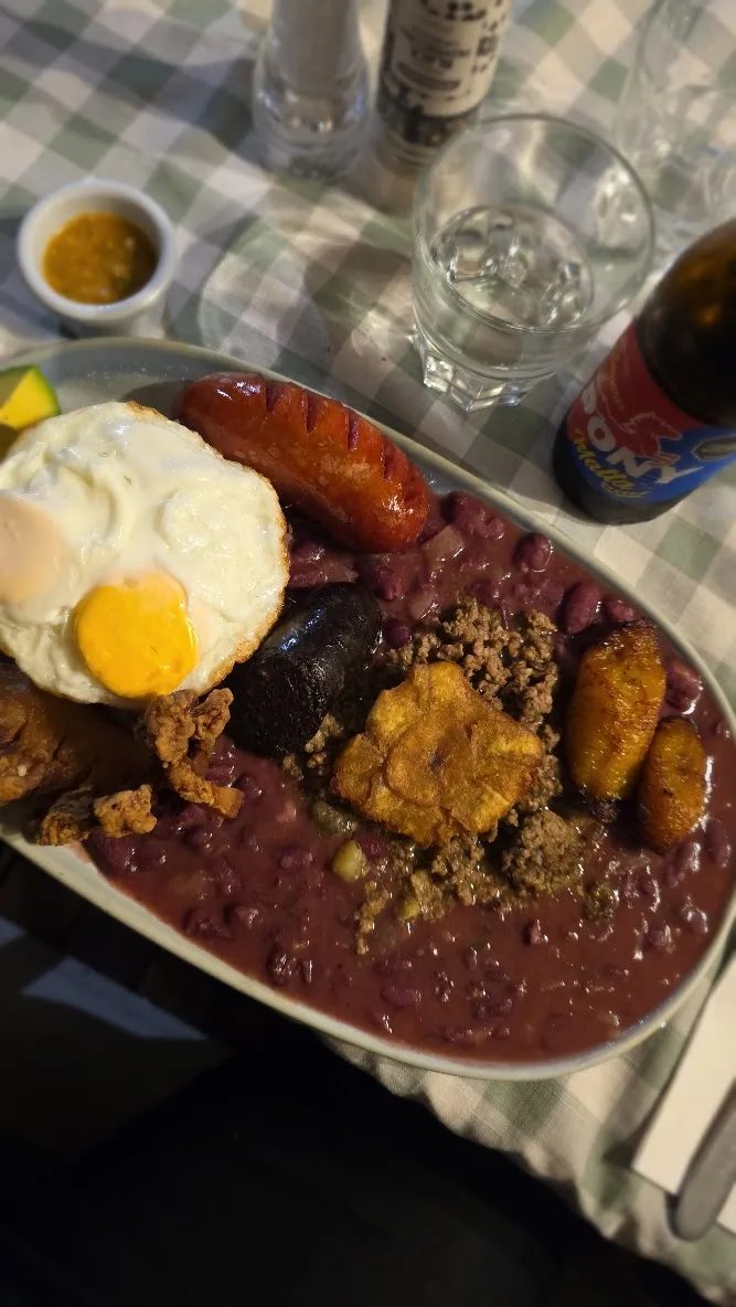 Manna's Paisa