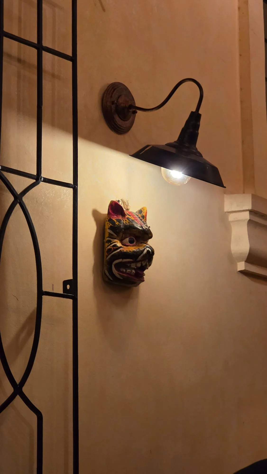 Inside Kása Palma